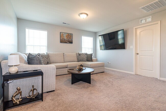 Building Photo - Spacious 4-Bedroom, 2.5-Bath Home for Rent...