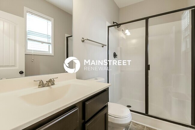 Building Photo - 3 Bedroom Pet-Friendly Home in CLAYTON, NC with Main Street Renewal