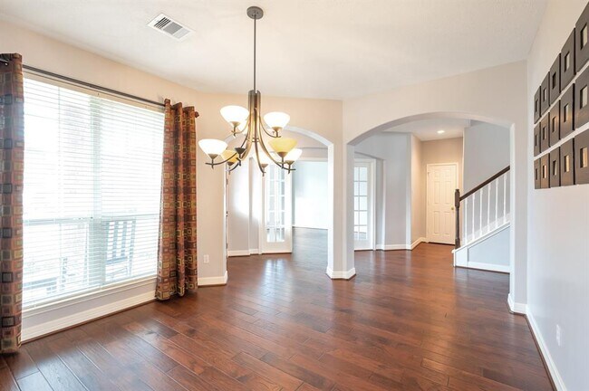 Building Photo - 3319 Viking Landing Ct