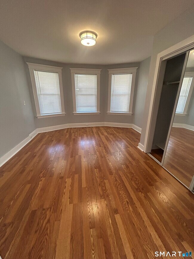 Building Photo - 273 Judson Pl