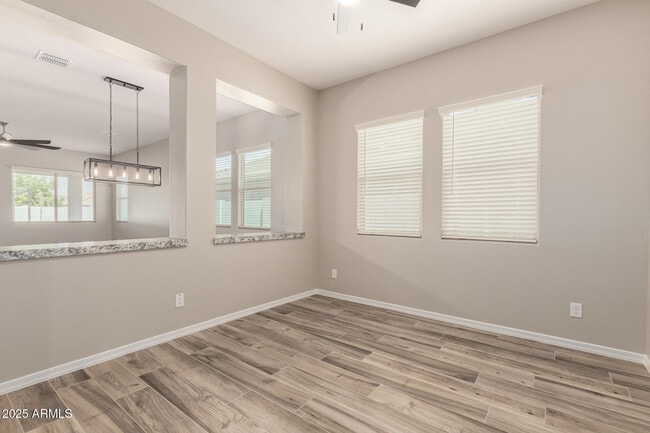 Building Photo - 2808 W Roosevelt Dr