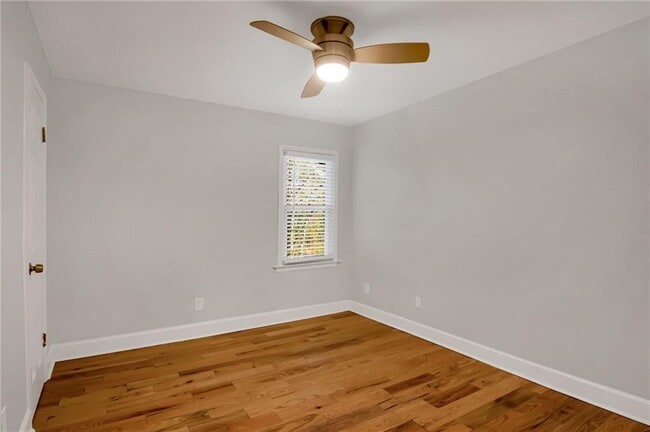 Building Photo - 8 Huntington Pl Dr