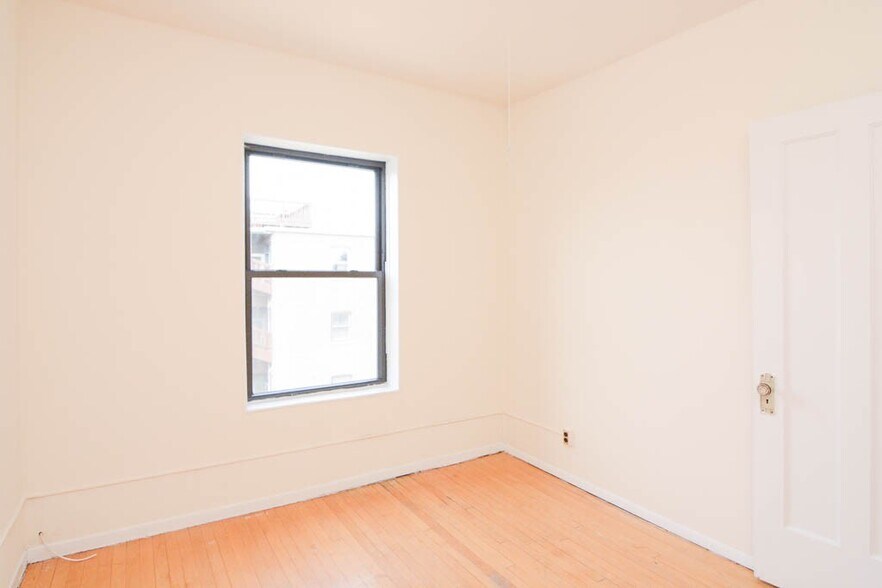Building Photo - 2524 N Kedzie Blvd