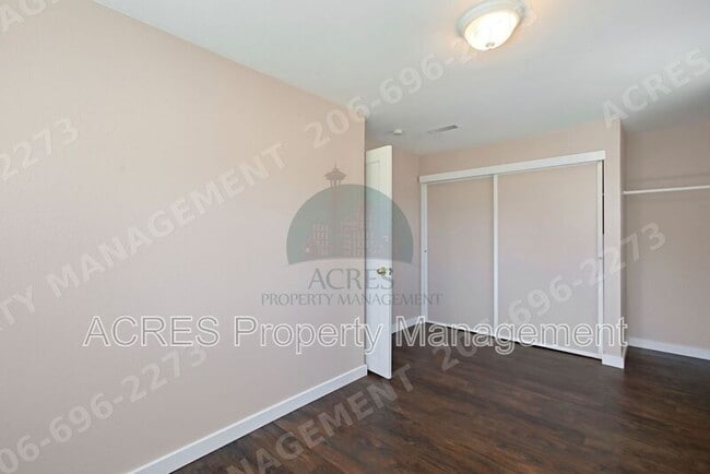 Building Photo - 15446 21st Ave SW