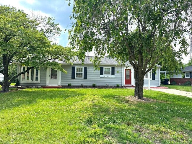 Primary Photo - 9 Crossroad Dr