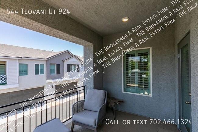Building Photo - 544 Teovani St