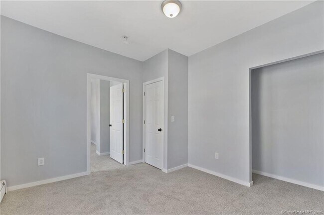 Building Photo - 214 Westland St