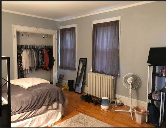 Building Photo - 2956 N Prospect Ave