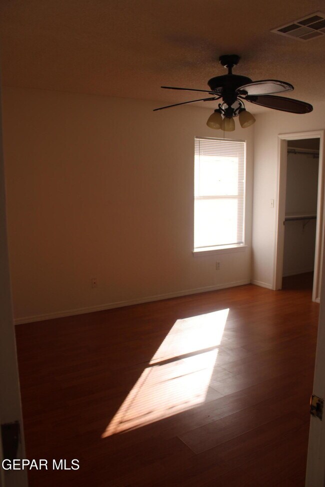 Building Photo - 11756 Bell Tower Dr