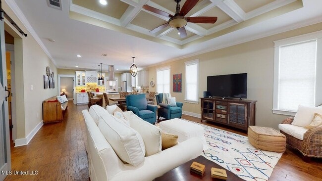 Building Photo - 612 Allendale Ave