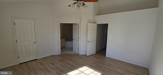 Building Photo - 46193 Walpole Terrace
