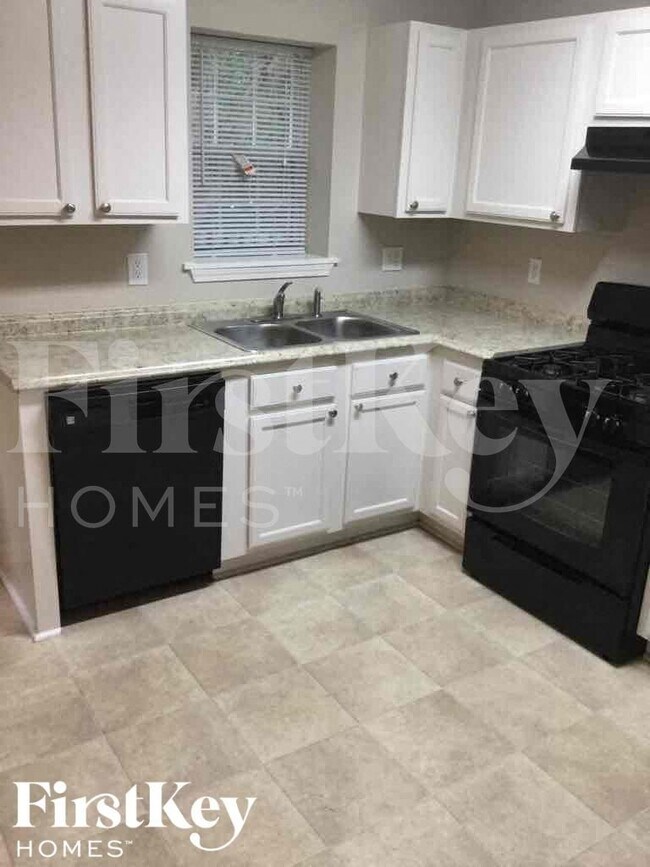 Building Photo - 1138 Summerstone Trace