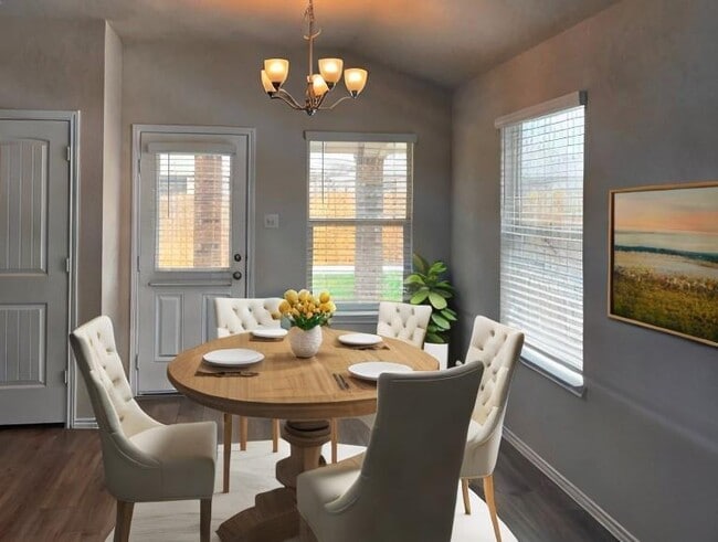 Building Photo - 172 Onna St