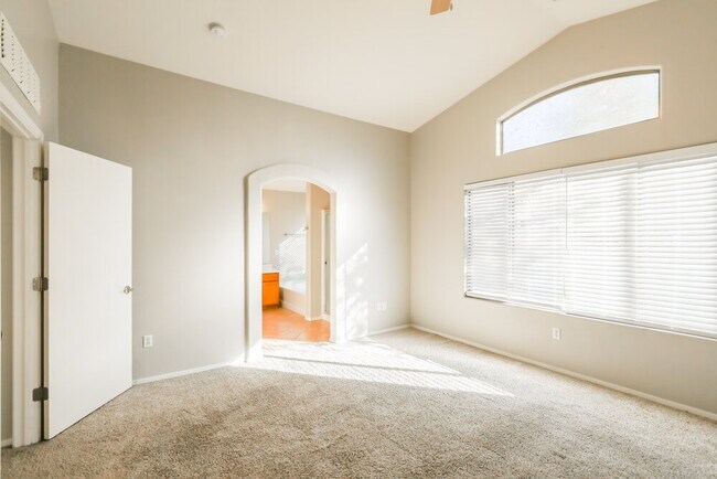 Building Photo - 6737 W Greenland Ct