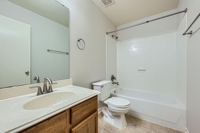 Building Photo - 6602 Fairbrook Park Ln