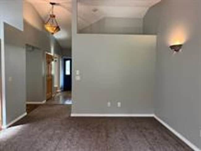 Building Photo - 2308 258th St NE
