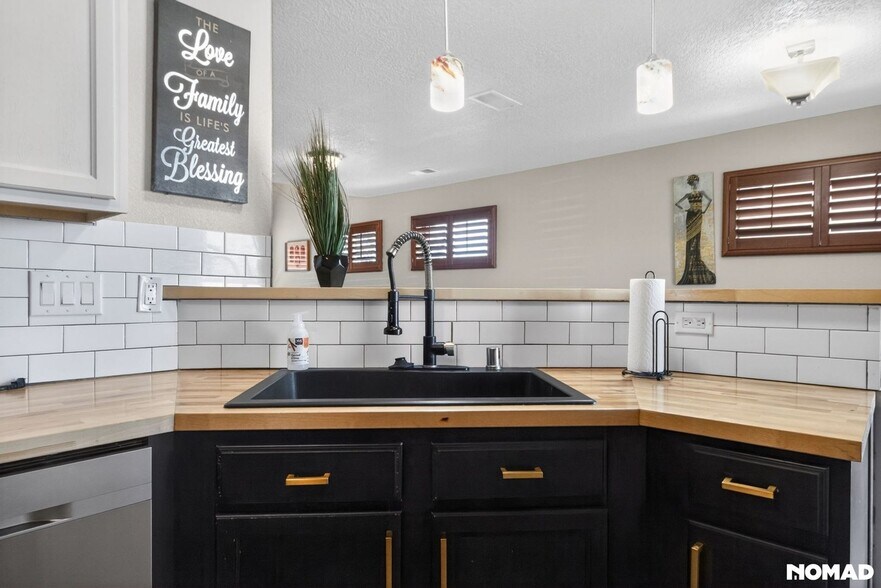 Building Photo - 6257 Azaleas Rd NW