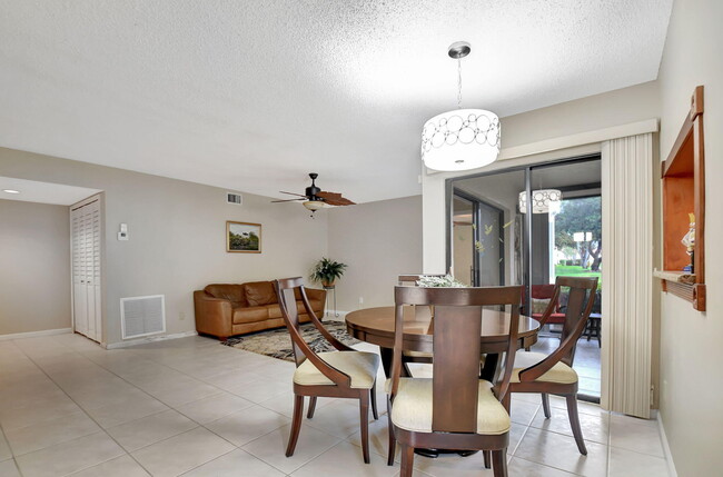 Building Photo - 6025 Parkwalk Dr