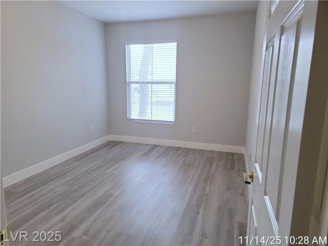Building Photo - SOUTHWEST GATED 2-BED, 2-BATH FIRST-FLOOR ...