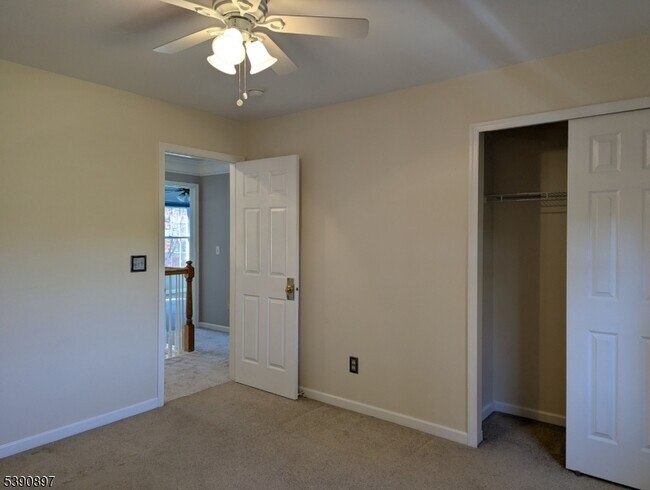 Building Photo - 25 St Andrews Dr