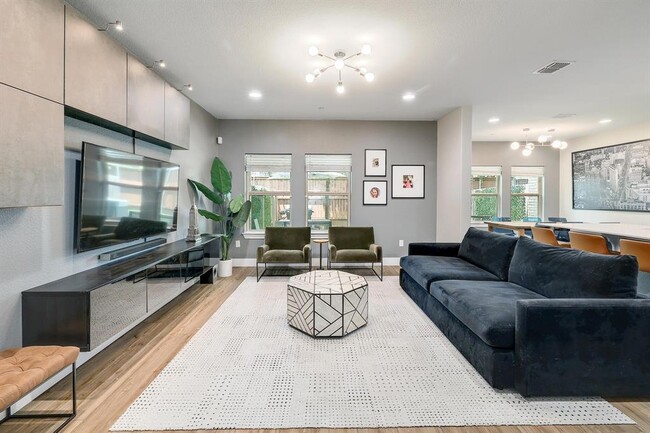 Building Photo - 12914 Leatherback Ln