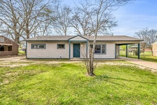 Building Photo - 137 Poplar St