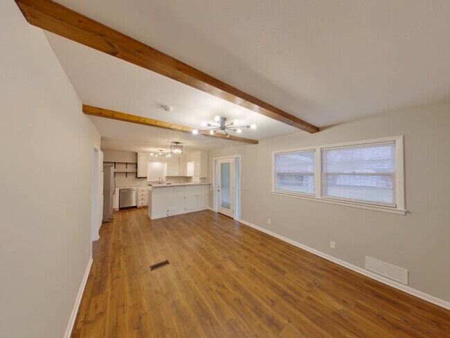 Building Photo - 3534 W 11th St N