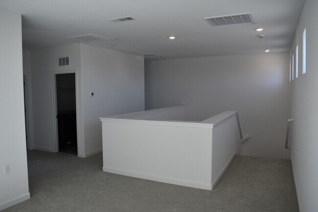 Building Photo - 1184 Atlantica Dr S