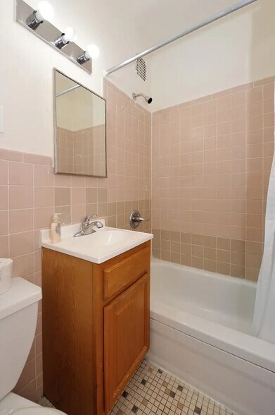 Building Photo - 293 E 92nd St