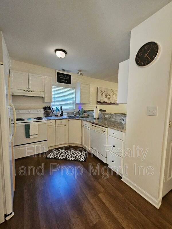 Building Photo - 336 Lutz Ave