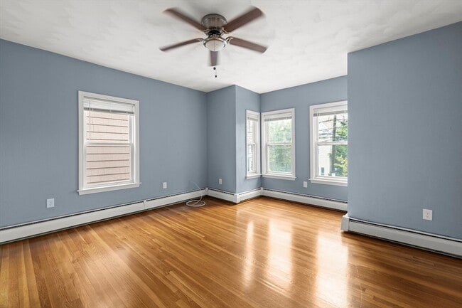 Building Photo - 329 Washington St