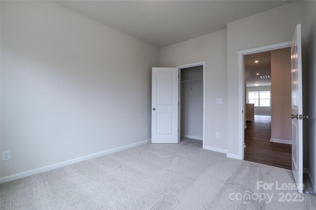 Building Photo - 526 Myrick Aly