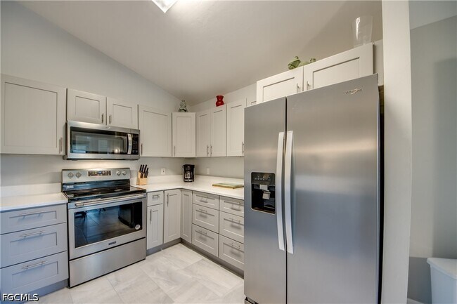 Building Photo - 15472 Admiralty Cir
