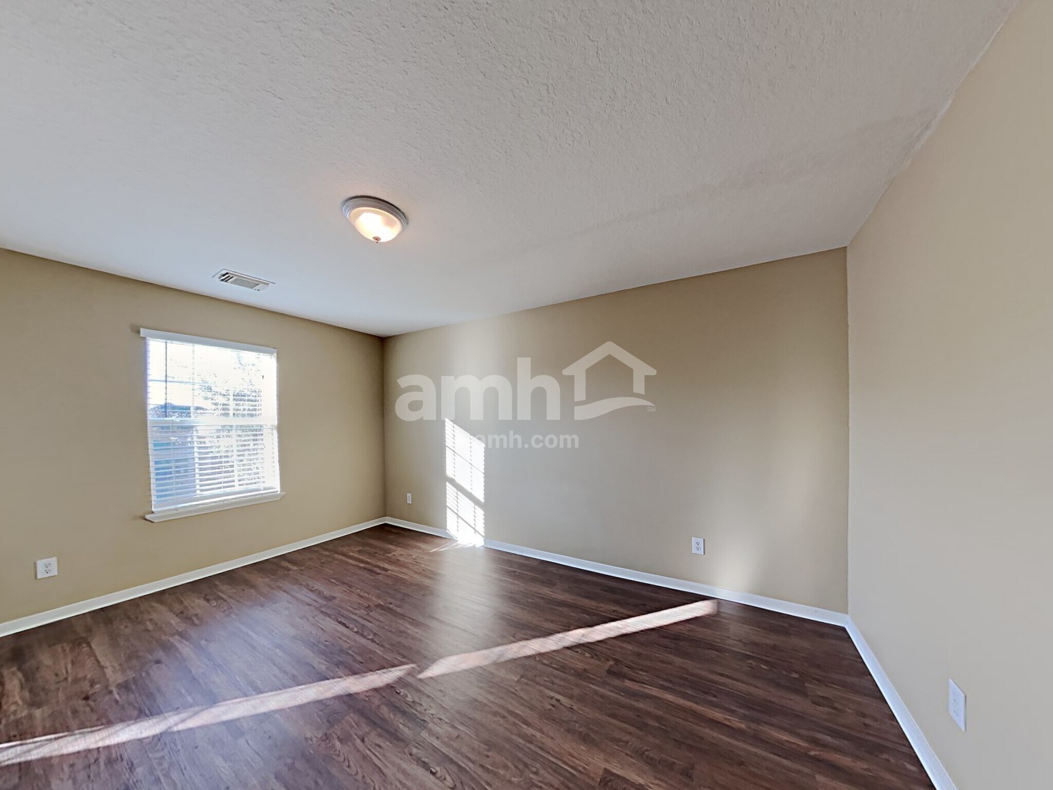 Building Photo - 4719 Blue Spruce Hill St