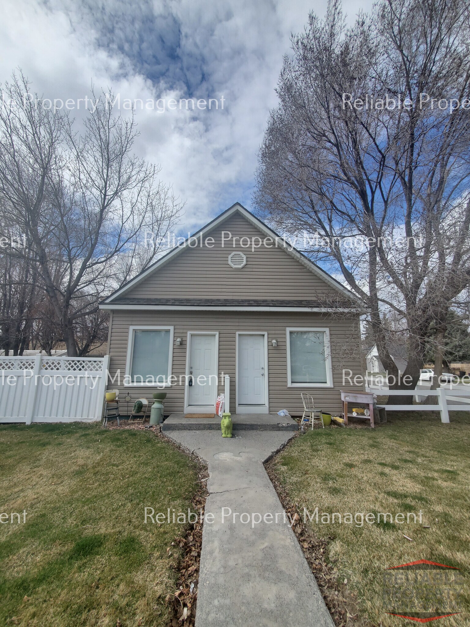 Building Photo - 1499 Mound Ave