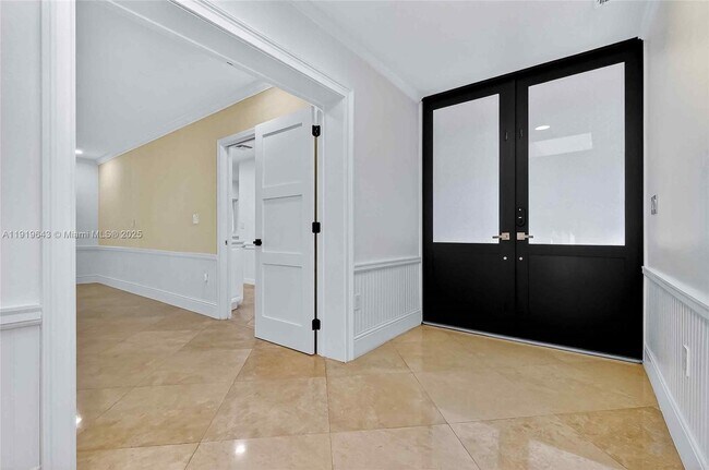 Building Photo - 6731 SW 138th St