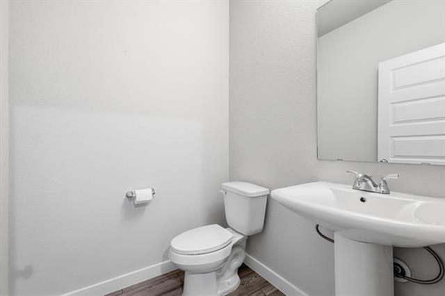 Building Photo - 2320 Spring Side Dr