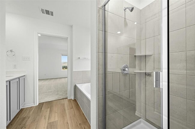 Building Photo - 2416 Four Waters Lp