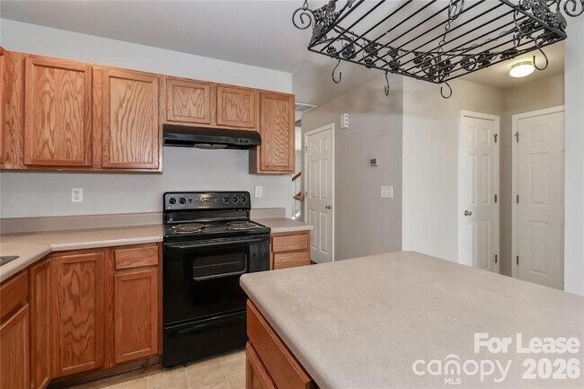 Building Photo - 153 Marakery Rd