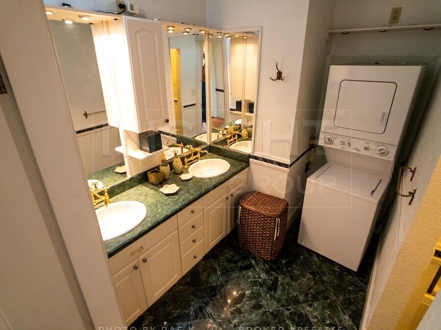 Building Photo - 61 Pond St