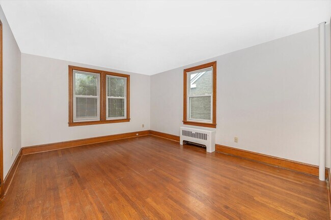 Building Photo - 531 Lee Pl