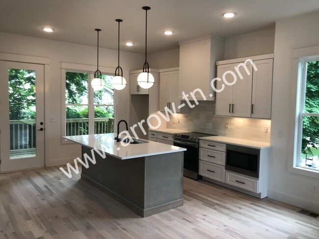 Building Photo - Beautiful New Construction for Rent in Sou...