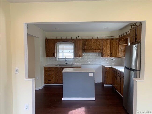 Building Photo - 711 N Division St