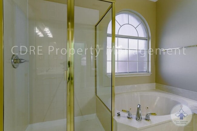 Building Photo - 1211 Limestone Creek Dr