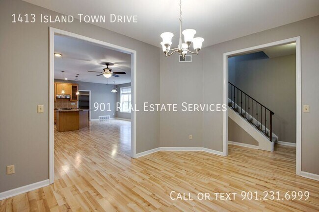 Building Photo - 1413 Island Town Dr