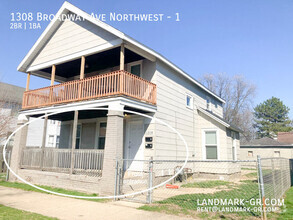 Building Photo - 1308 Broadway Ave NW