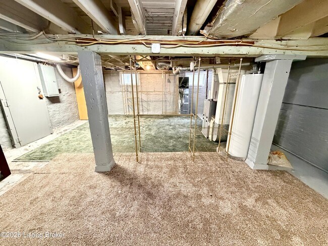 Building Photo - 1915 Culbertson Ave