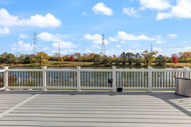 Building Photo - Incredibly beautiful 4 Bedroom 2.5 Bath Home