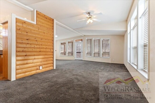 Building Photo - Beautiful 3 Bed 2 Bath Townhome in West Haven