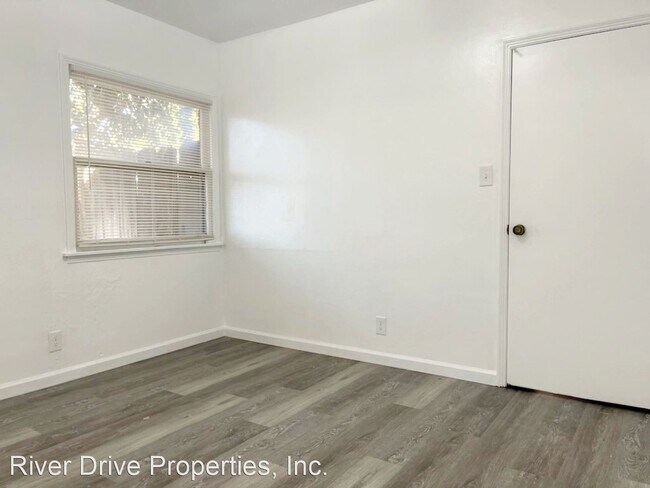 Building Photo - 3 br, 2 bath House - 530 N. Auburn Street